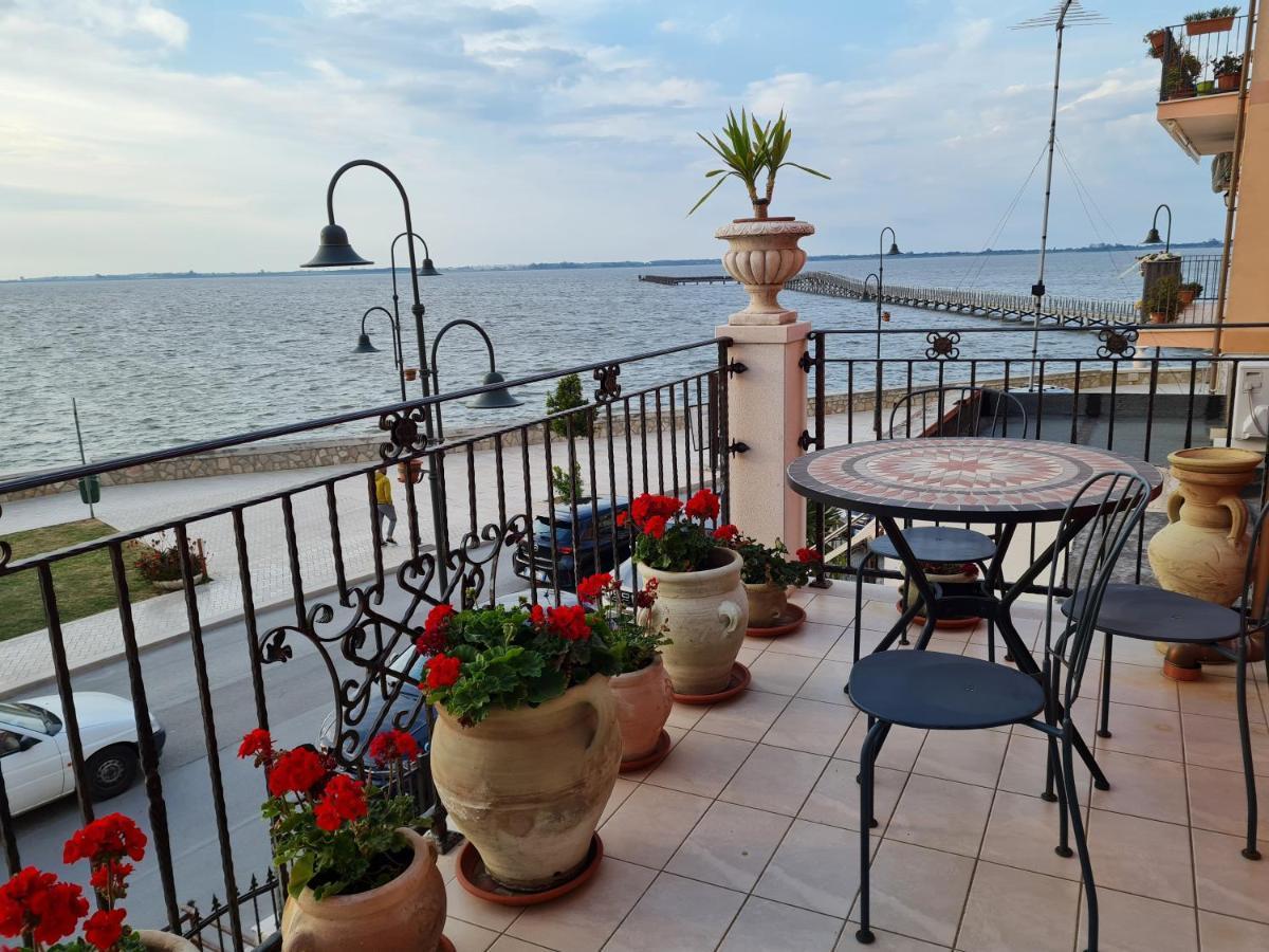 L'Isola Aer B&B Лезіна Екстер'єр фото
