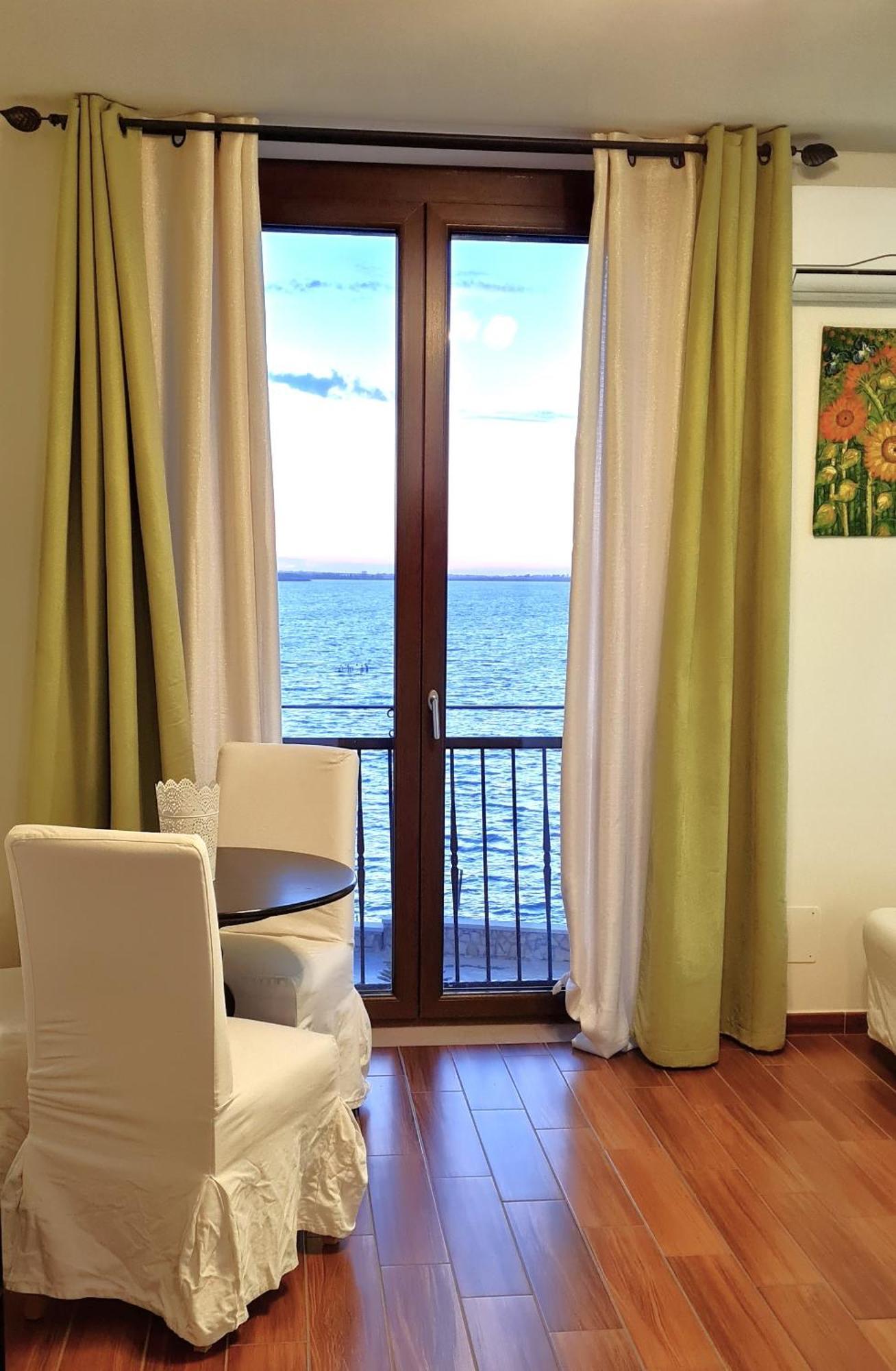 L'Isola Aer B&B Лезіна Екстер'єр фото